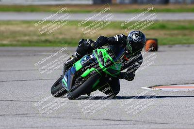 media/Jan-21-2023-Fastrack Riders (Sat) [[fcf3f88a30]]/Level 2/Session 4 Turn 6-Mountian Shot/